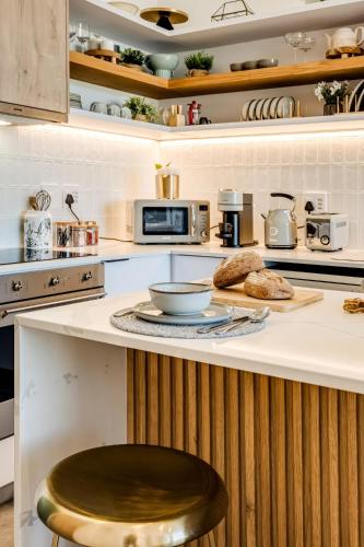 6onN Sea Point - image 7