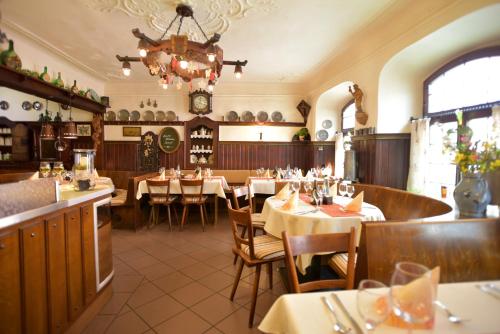 餐飲選擇, AKZENT Hotel Grüner Baum (AKZENT Hotel Gruner Baum) in 底特貝其