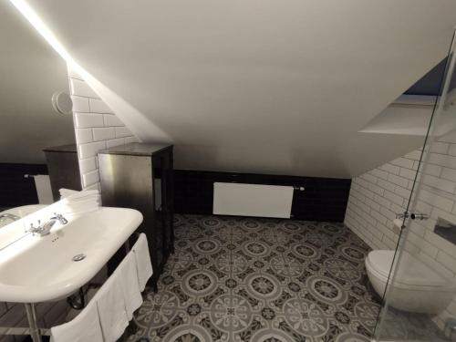 Vintage Apartment Hotel - image 4