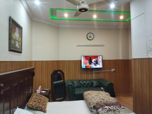 TEL Banigala Guesthouse - image 2