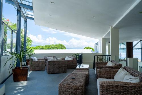 Comoditats, Estrella Hotel & Conference in Luwuk