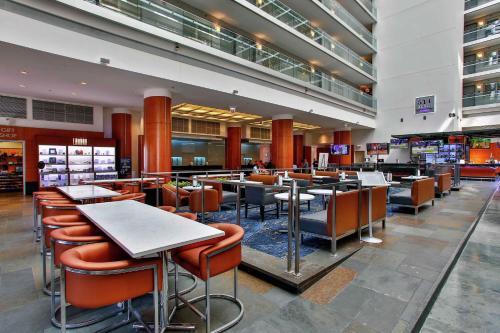 Embassy Suites by Hilton Chicago Downtown Magnificent Mile in Chicago, USA