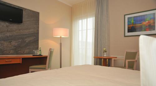 Hotel Friesen - image 2