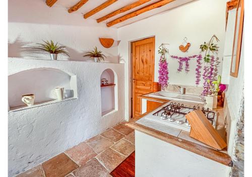 Romantic Tuscan Barn with Pool Views Private Terrace Sleeps 2 to 6, Lamole Greve in Chianti in Lamole