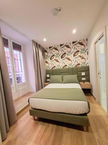 Double Room image 3