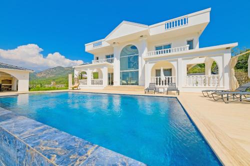 Villa La Blanche – khách sạn tại Uzumlu