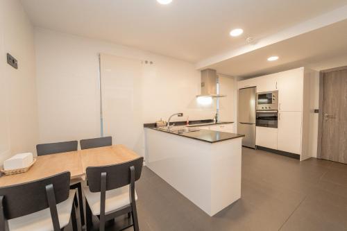 廚房, Hotel Lux Melide in 莫爾德斯