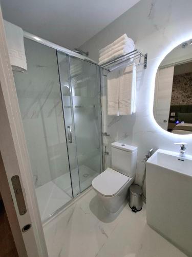 Double Room image 4