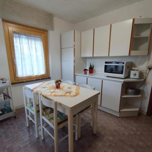 virtuve, residenza " Il Gufetto" in Corteno Golgi