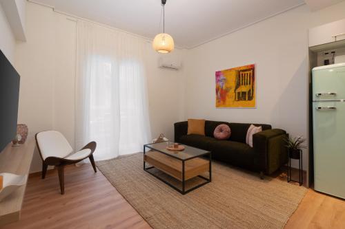 Prime location 1BR Hill Aprtm - image 6