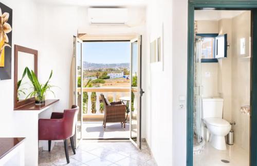 Danae Villa - main image