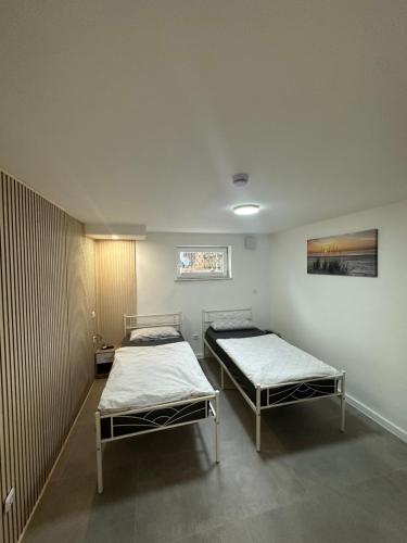 Charmante 2 Zimmer Souterrain, Hannover