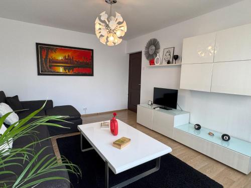 Tineretului 20 by MRG Apartments - image 2
