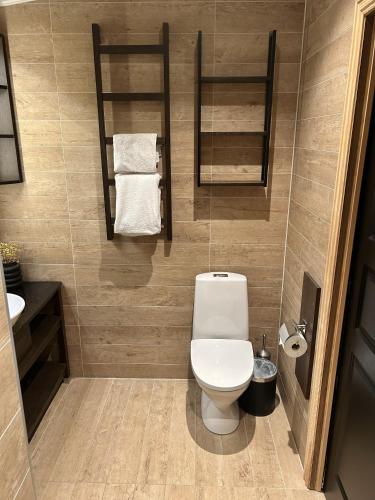 Cabin by the fjord in Geiranger