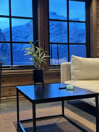 Cabin by the fjord in Geiranger