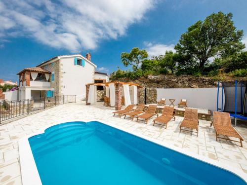 Holiday Home Copun by Interhome – khách sạn tại Mundanije