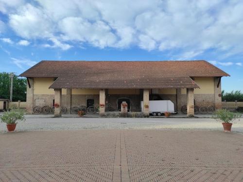 AGRITURISMO LE CORTI DELLA GUALDANA