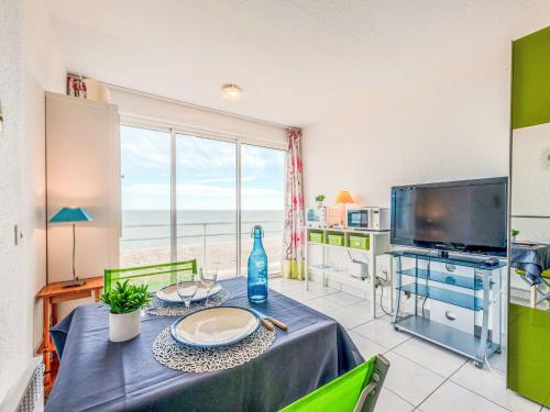 Apartment Amphitrite-2 by Interhome 2