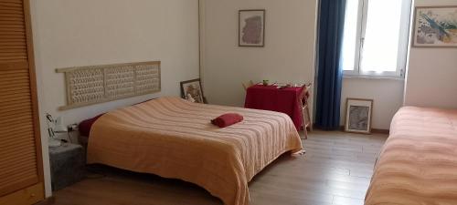 1 queen bed