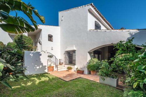 Villa in Marbella with golf views, Marbella (foto 7)
