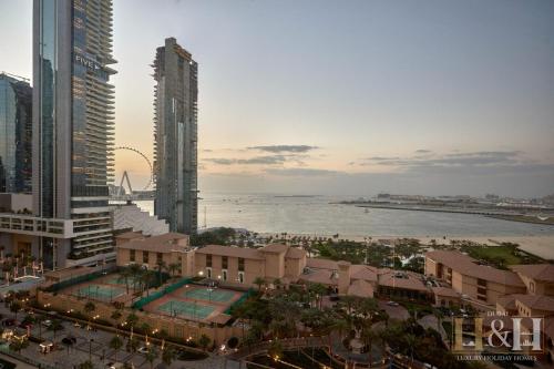 Stunning views of Dubai Sea, Dubai Eye & JBRWalk, Dubaï (photo 8)