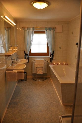 Jörgnerhaus - image 14