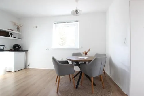 Ferienwohnung mit 3 Schlafzimmern im 1 Stock in Klingsmoos, Deutschland