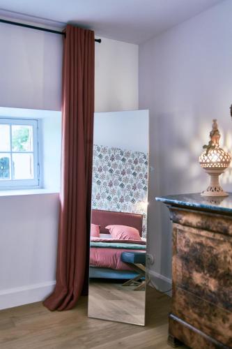 Chateau Montagne "Terre de Sienne" in Saint-Philippe-d'Aiguille