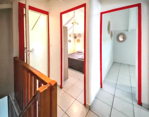 Entrée, Maison charmante à Sainte-Anne avec piscine partagée. (Maison charmante a Sainte-Anne avec piscine partagee.) in Berard
