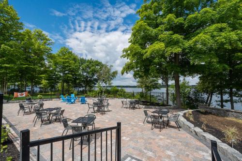 The Cattail - 26 Meadowview in Cove Beach (ON)