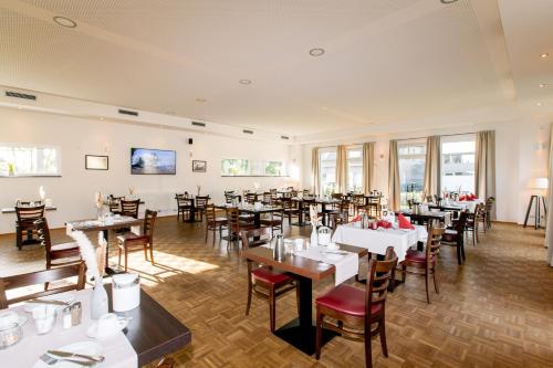 餐飲選擇, 姆瑞茲公園菲瑞恩皇宮酒店 (FerienResidenz MuritzPark) in 魯貝爾/米利茨