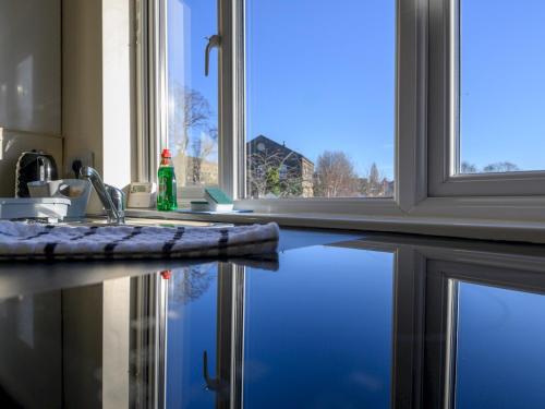 Facilities, Lower Wortley 3 - Couples Haven with a Shared Kitchen - Pass the Keys in Far Royds