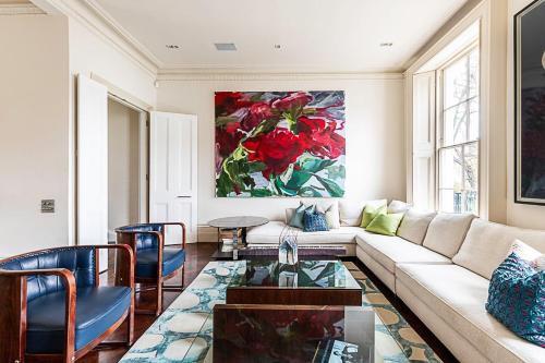 London Luxe Retreat 5-Bed Gem gîte à louer space