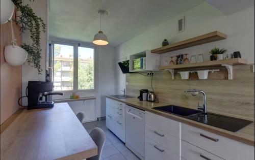 LE SMILE - 3 bedrooms - 8pers - Parking - Centre Gare in Aiguerelles