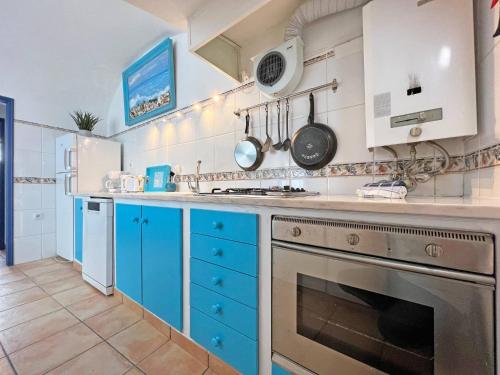 Kitchen, Aurora da Fuzeta - Casa de Ferias by Junto ao Mar in Fuzeta