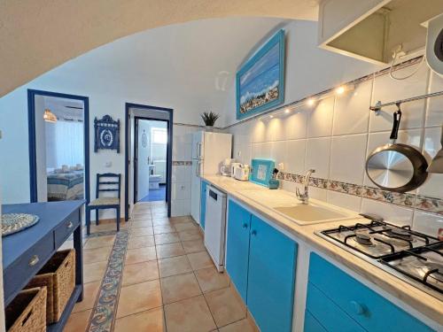 Kitchen, Aurora da Fuzeta - Casa de Ferias by Junto ao Mar in Fuzeta