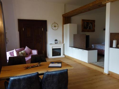 Luxurious Castle Retreat in Austria Little Versailles with Nearby Spas