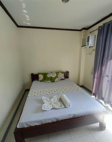 1 queen bed