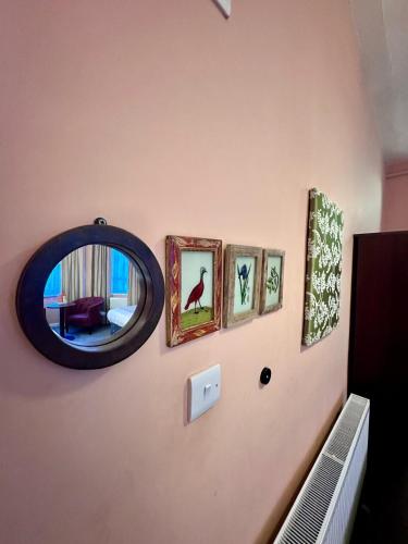 Acacia Hotel - image 10
