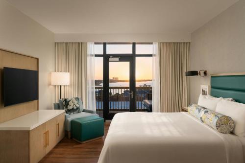 642630184 Hotel Effie Sandestin Resort, Autograph Collection