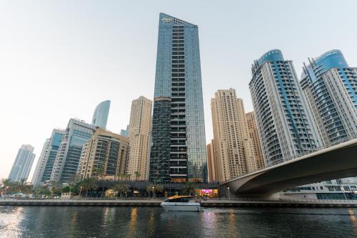 Dubaiashome - Luxury Special Stay, Dubaj
