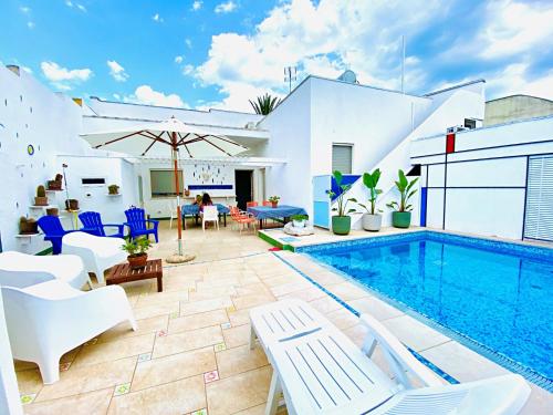 Casa Mondrian - Comfort e Design con Piscina Privata gîte à louer Tiggiano