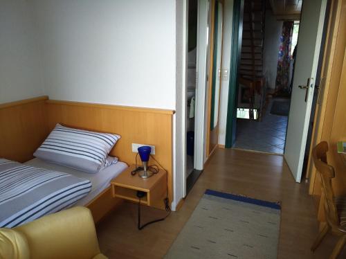 1 twin bed