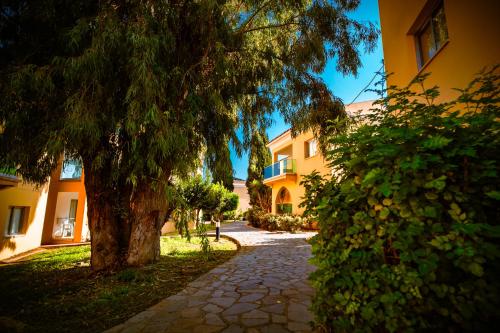 Malama Beach Holiday Village - image 3