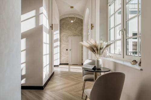 Royal Wellness Suite