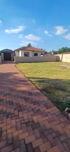 Gugulethu Villa Gugulethu Villa