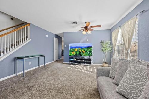 Grand Family Escape 4BDR- 1 minute from Water Park! in Temple, USA