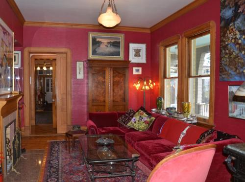 Queen's View Bed and Breakfast - image 4