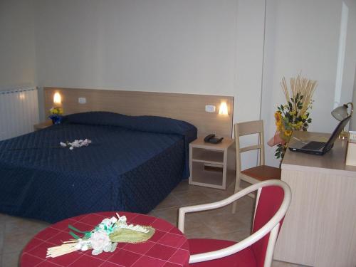 Hotel Ristorante Tre Leoni - image 8