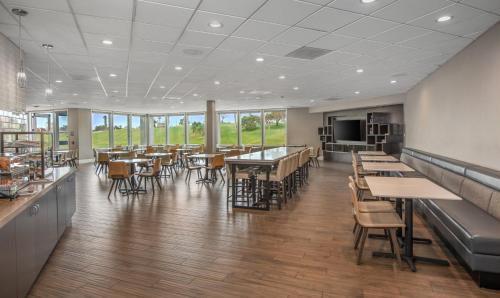 Ételek és italok, Staybridge Suites Oxnard River Ridge By IHG in Oxnard (Kalifornia)